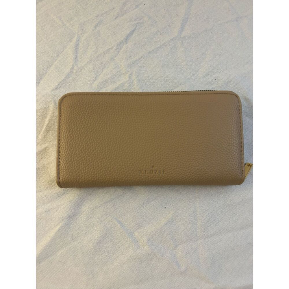 Kedzie wallet beige brown zipper zip‎ around faux leather 8x4"